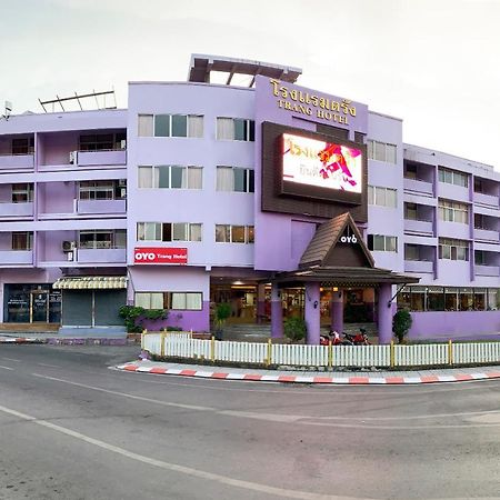 Oyo 565 Trang Hotel Eksteriør billede