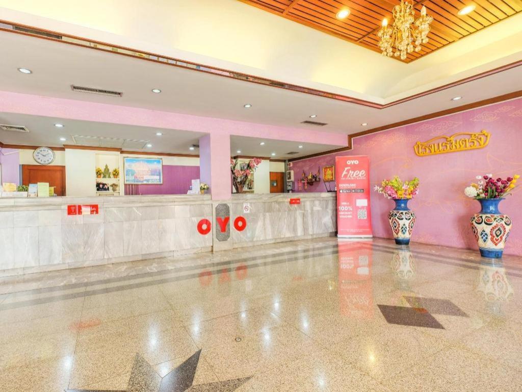 Oyo 565 Trang Hotel Eksteriør billede