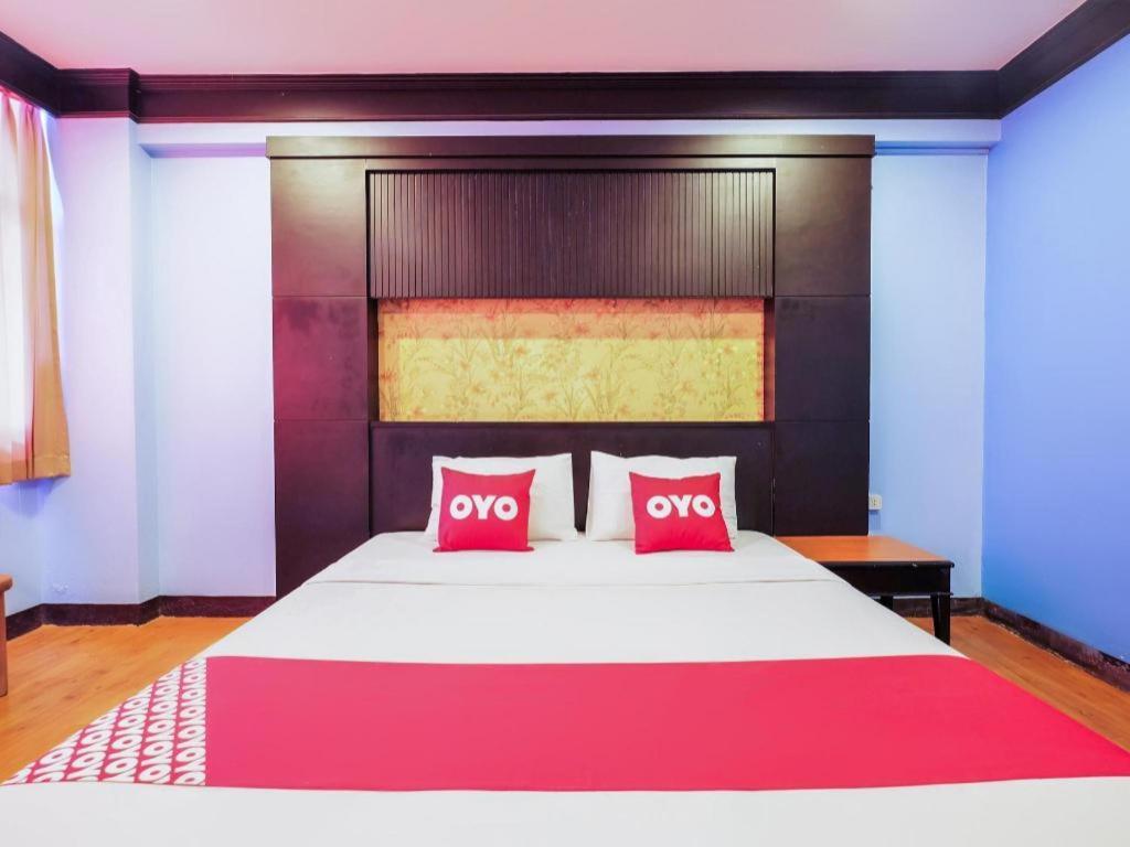 Oyo 565 Trang Hotel Eksteriør billede