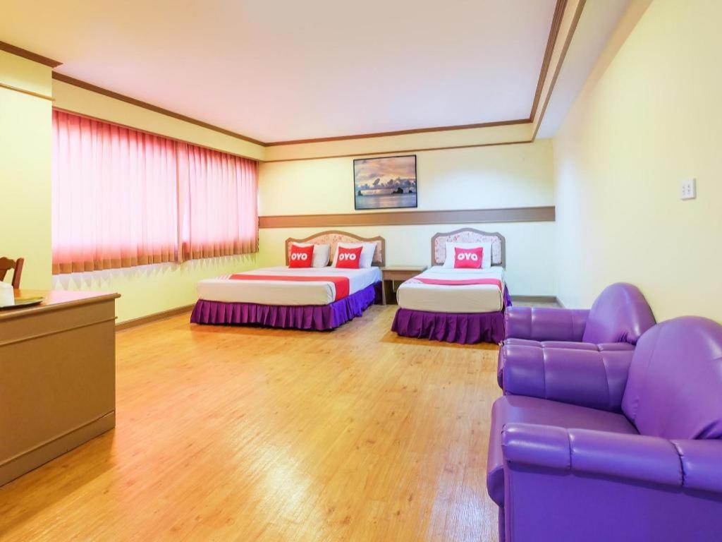 Oyo 565 Trang Hotel Eksteriør billede