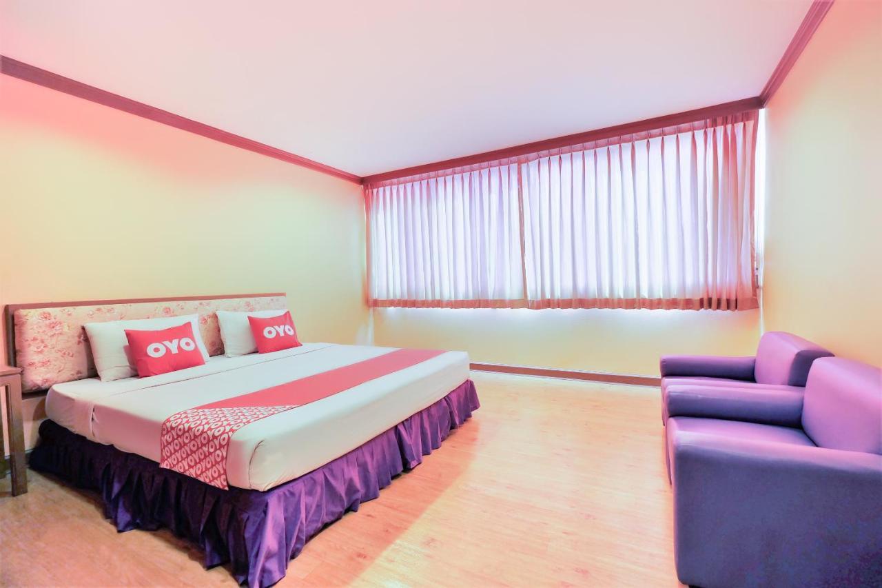 Oyo 565 Trang Hotel Eksteriør billede