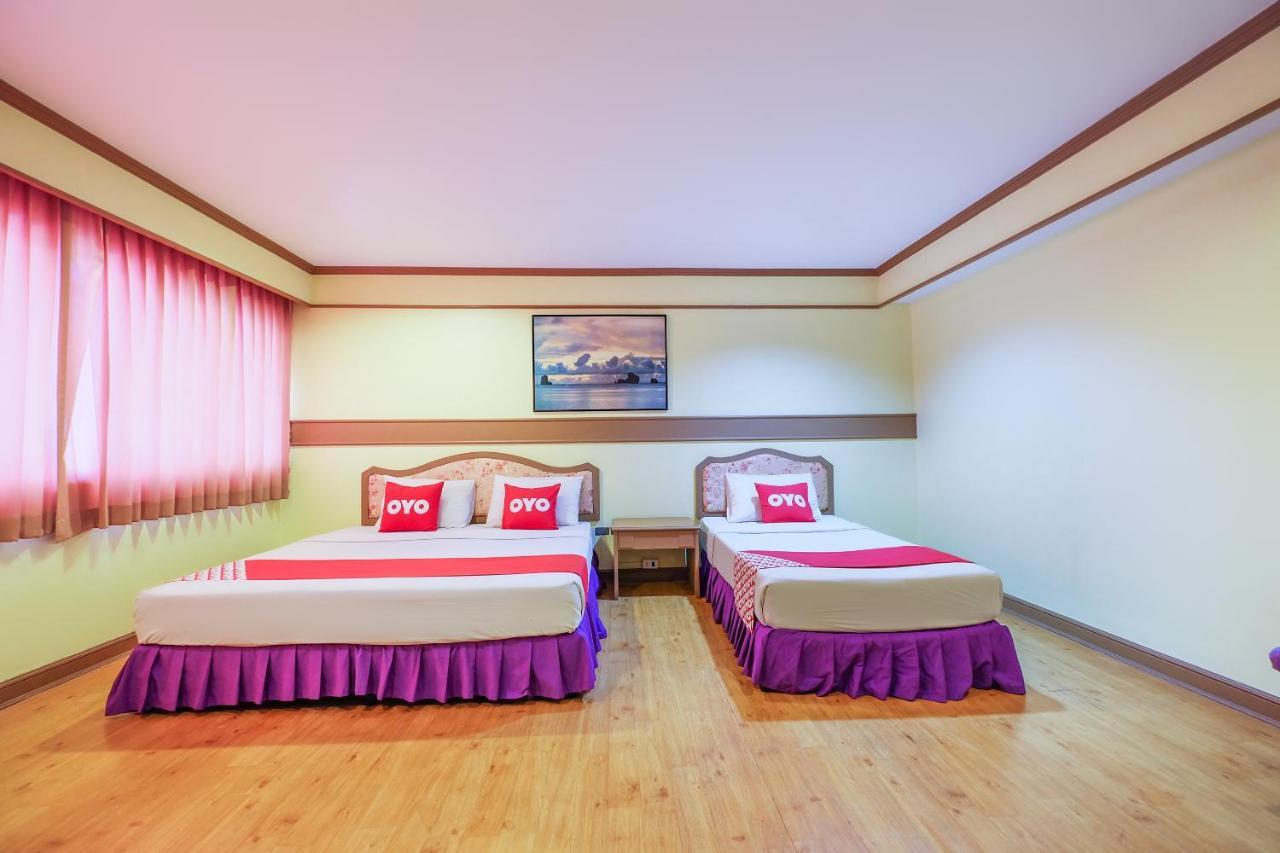 Oyo 565 Trang Hotel Eksteriør billede