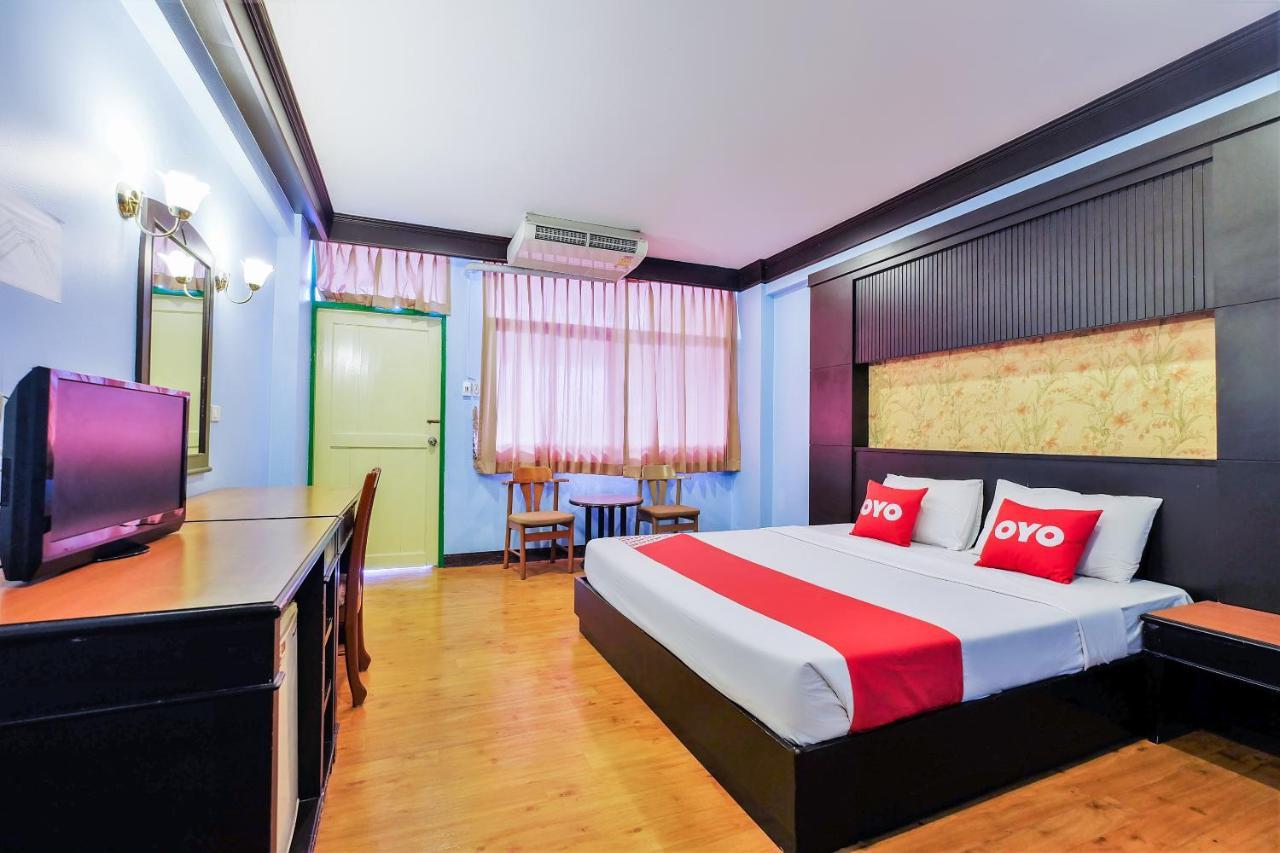 Oyo 565 Trang Hotel Eksteriør billede
