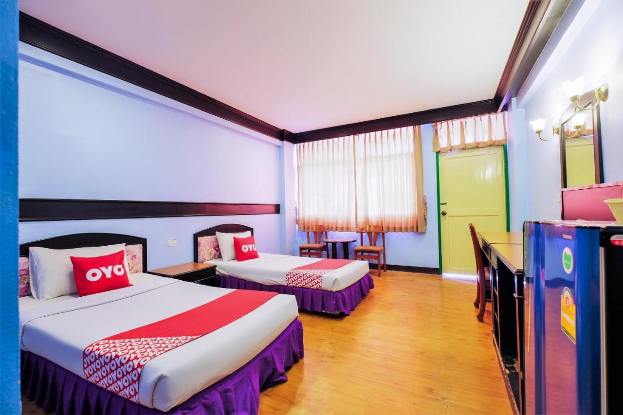 Oyo 565 Trang Hotel Eksteriør billede